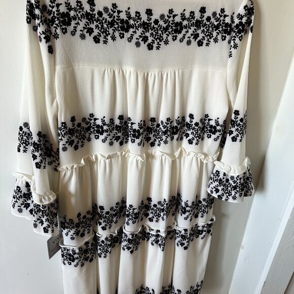 Vivi By Violet Weekend 3/4 Bell Sleeve Floral Ruffle White Boho Dress women, NEW - Picture 5 of 9